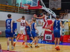 Elbasket wygrywa na inaugurację [ Sport ]
