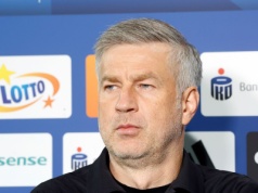 Iordanescu wściekły po meczu z Rakowem. "Na boisku był tylko jeden zespół"