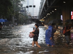 Konta bankowe zamrożone, społeczna furia, protesty w całym kraju. Korupcja grozi wodną katastrofą