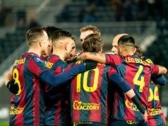 Chaos w Szczecinie, poszukiwania trenera trwają. Oto krajobraz w Pogoni