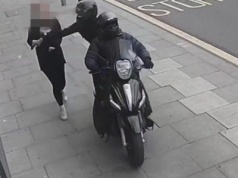 Londyn zmaga się z  falą kradzieży smartfonów