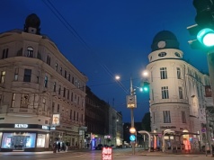 Niemiecki sąd rozwiał wątpliwości. Zielone światło nie zwalnia z odpowiedzialności za kolizję