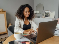 Jak wybrać laptop do codziennego użytku – parametry, które naprawdę się liczą