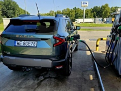 Co wybrać: nowa Dacia Duster 2025 LPG 100 KM czy Full Hybrid 140 KM?