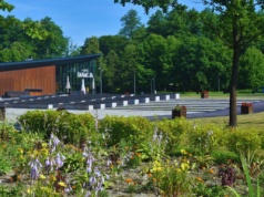 To uzdrowisko podbija serca kuracjuszy jesienią. Ma jedne z najlepszych borowin w Europie