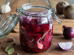 To najlepszy domowy antybiotyk. Zrób już dziś, jeśli nie chcesz chorować jesienią