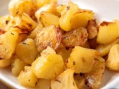 Chrupią, że aż miło. Moja rodzina uwielbia ziemniaki w tej formie