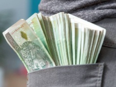 Gotówka dla Polaków. Bo banki to zło jak 5G i GMO