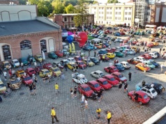 [ZDJĘCIA] 50 lat od startu produkcji Fiata 126p w Tychach! Impreza dla całych rodzin!