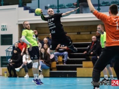 Walczyli, ale mecz na szczycie dla Trójki