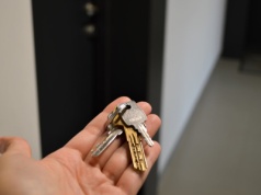 Badanie pokazało "brutalną rzeczywistość" najemców w Polsce. Ceny rosną szybciej niż pensje