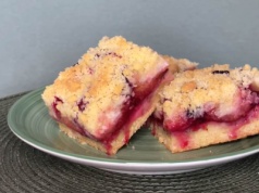 Śliwkowiec sypany wciąga na dobre. Łatwe przygotowanie, pyszny efekt