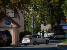 Zostaw dziś auto w garażu i jedź za darmo autobusem. Sprawdź, co trzeba mieć przy sobie