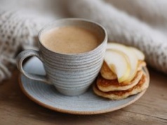 Wcale nie pumpkin spice latte. Najmodniejszą kawę jesieni zrobisz z tym dodatkiem