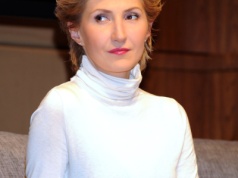 Zagrała Jolkę w "Niani" i zniknęła. W tle związek z dużo starszym reżyserem