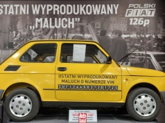 Ostatni wyprodukowany Maluch ma już równo 25 lat. Wygląda jak nowy i nie ma przebiegu