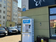 Nowe punkty z wodą na mapie Warszawy. Kto je instaluje i jak działają?