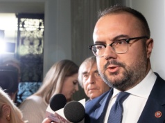 Jabłoński: Prezydent nie musi zabierać ze sobą szefa MSZ