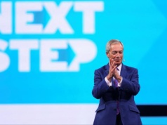 Brytyjczycy zmęczeni zaciskaniem pasa. Farage przyrzeka, że doda do budżetu 230 mld funtów