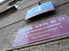 Seksedukator LGBT uczy warszawską młodzież o HIV. "Ciesz się życiem"