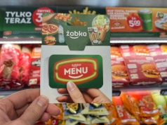Żabka z nową usługą, której nie ma żadna inna sieć sklepów w Polsce