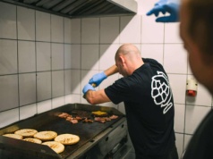 Warto odwiedzić to miejsce na kulinarnej mapie Krakowa. Poznaj Świat Kraftu Beer & Burger