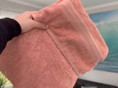 Nigdy nie wieszaj mokrego ręcznika w tym miejscu. Wypryski i alergie skórne gwarantowane