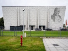 Państwowe miliony na "muzeum o. Rydzyka". NIK zawiadamia prokuraturę