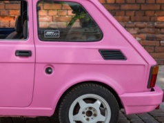 Ćwierć wieku temu z taśmy zjechał ostatni "maluch". Dla wielu Polaków był marzeniem