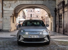 Alpine na Salonie Samochodowym w Lyonie w dn. 24-28 września