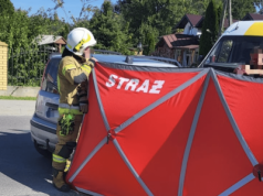 Śmiertelny wypadek – nowe informacje. Dziecko bez fotelika, bez pasów bezpieczeństwa, na przednim siedzeniu