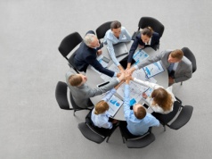 Siedmiu sędziów NSA: spółka handlowa powołana do wspierania rozwoju województwa nie musi rozliczać VAT