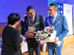 Zielona Góra. Jubileusz 80-lecia szpitala, prezydent wręczył medale (ZDJĘCIA)