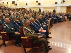 „Dzięki ich pracy mamy pieniądze m.in. na służbę zdrowia”. Święto KAS w Bydgoszczy