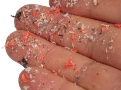 Pod koniec 2027 r. zaczną obowiązywać unijne przepisy o mikroplastiku