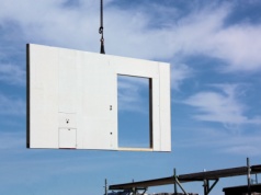 Budowanie w czasach hamowania polityki klimatycznej na świecie