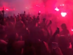 Paryżanie szaleją! Sceny po zakończeniu gali Złotej Piłki