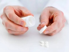 Jest w niemal każdej domowej apteczce. Może wspomóc leczenie raka?