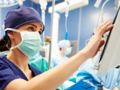 80-90 tys. zł na osobę. Kolejne pielęgniarki wygrywają w Sądzie Najwyższym