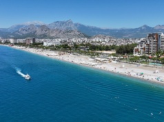 Uwielbiany przez Polaków kraj wydłuża lato. Zniżki sięgają 50 procent