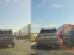 Po wypadku na A2 kierowcy zrobili idealny korytarz życia. Tylko jeden nie mógł wytrzymać