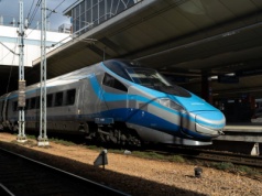Prawie pół kilometra pociągu. PKP Intercity podbija stawkę. Będzie wyścig po bilet