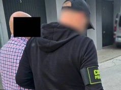 Wyłudzali VAT i słali luksusowe auta na wschód. Grupa przestępcza rozbita