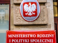 2610 zł wsparcia dla rencistów. Resort odpowiada na pytania o termin wypłat