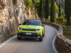 Nowy Jeep Compass na Tannistest 2025. Ruszyły zamówienia na wersję Altidude