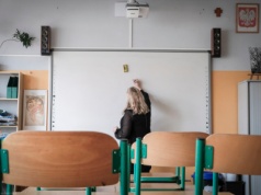 Ma żonę nauczycielkę. Mówią, że robi etat, ale nie widzą, co później. "Kompendium wyzysku i prokurator"