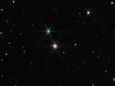 To, że musi istnieć, udowodniono na papierze. Dopiero później dostrzeżono ją na niebie