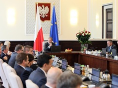 Rząd obraduje nad KPO i cenzurą w sieci