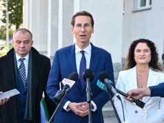 Protest PiS w Gdyni ws. przetargu na obsługę terminala