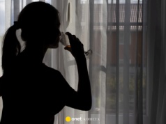 "200 ml cytrynówki opróżniłyśmy w podwórku obok sklepu. Potem poszłyśmy na zebranie"